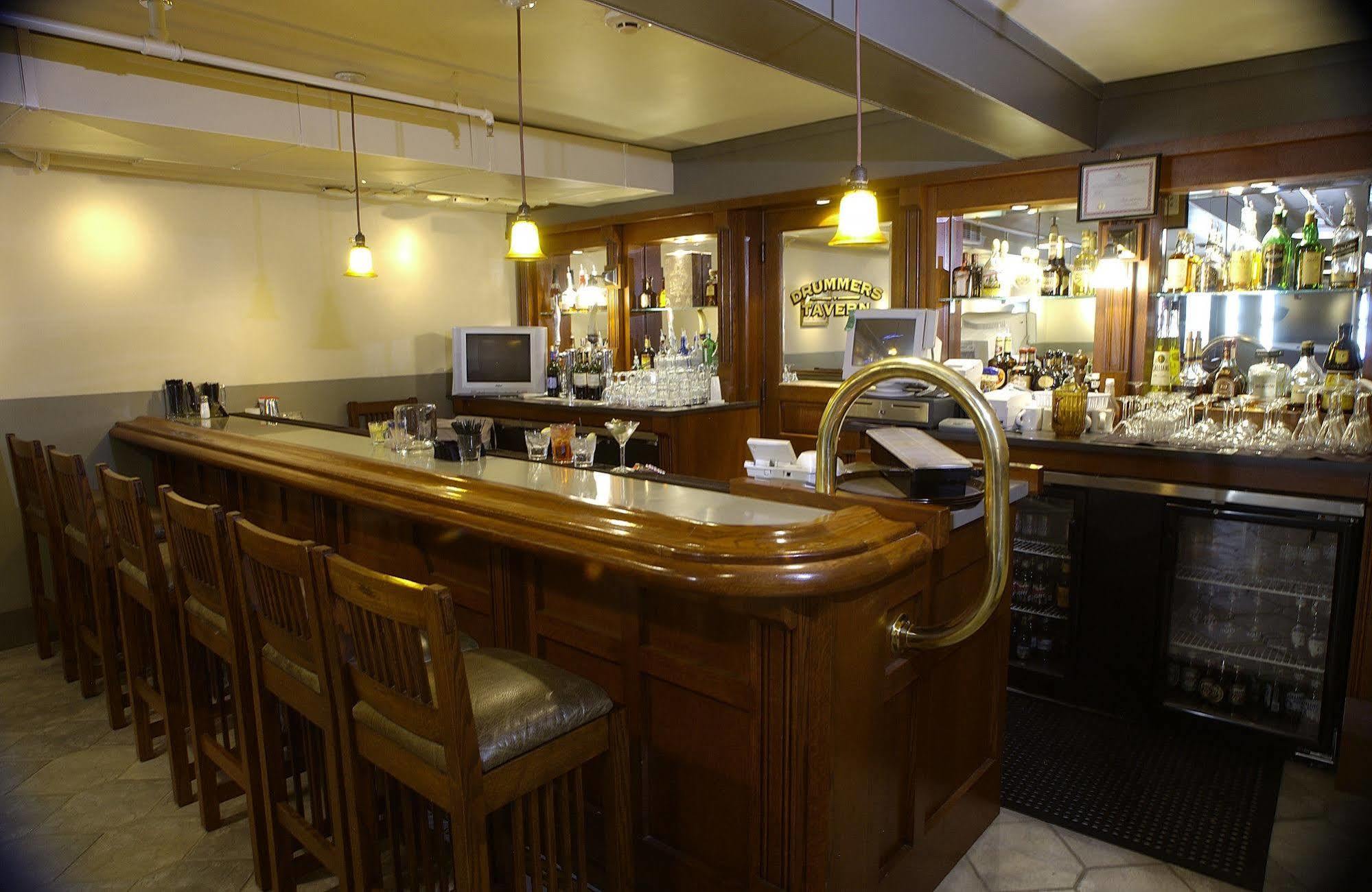 Midland Railroad Hotel Wilson Экстерьер фото